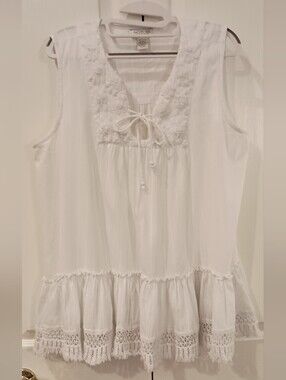 Rachel Zoe White Sleeveless Crochet-Trim Tie-Front Blouse